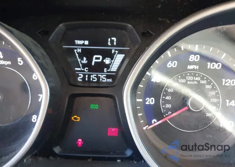 2014 Hyundai Elantra Se z USA, uszkodzony, nr VIN 5NPDH4AE8EH496574